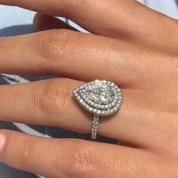 Stunning Sterling Silver Cubic Zirconia Rain Drop Ring - Picture 2 of 4